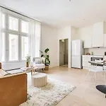 Modern 3br In Center Διαμέρισμα *